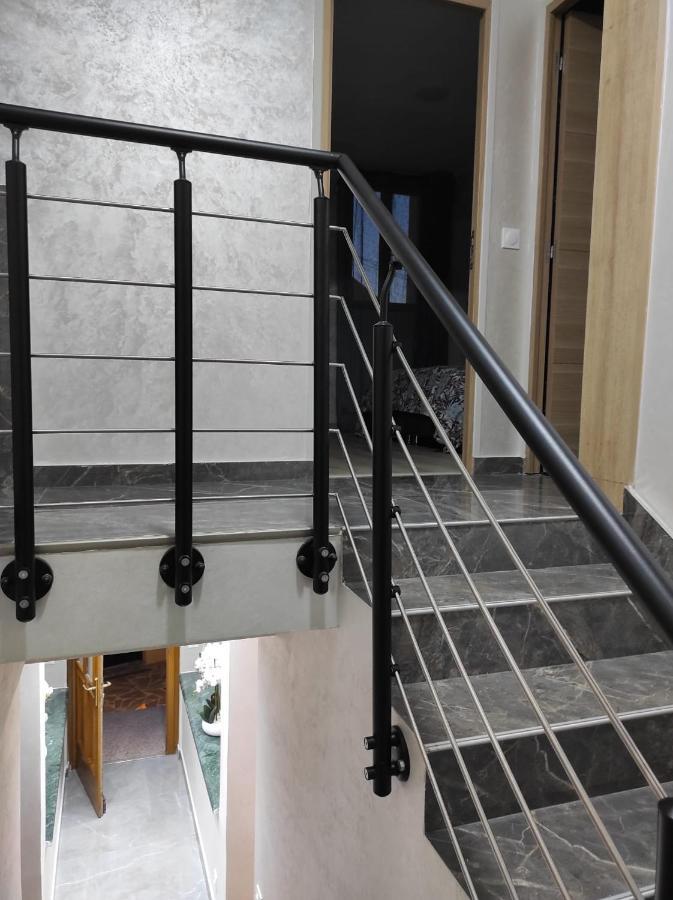 Maison Elegante Et Spacieuse Écouen Extérieur photo