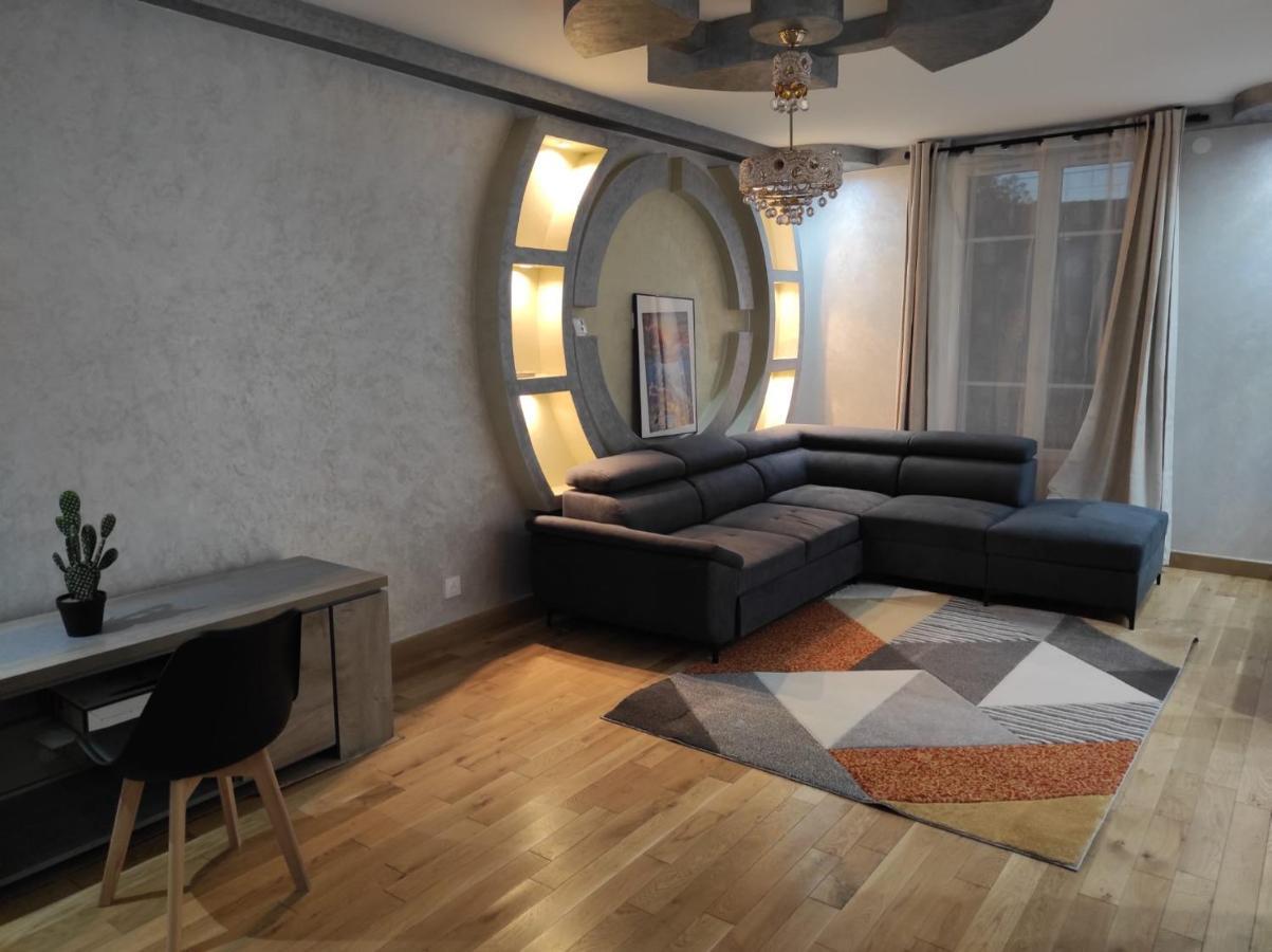 Maison Elegante Et Spacieuse Écouen Extérieur photo