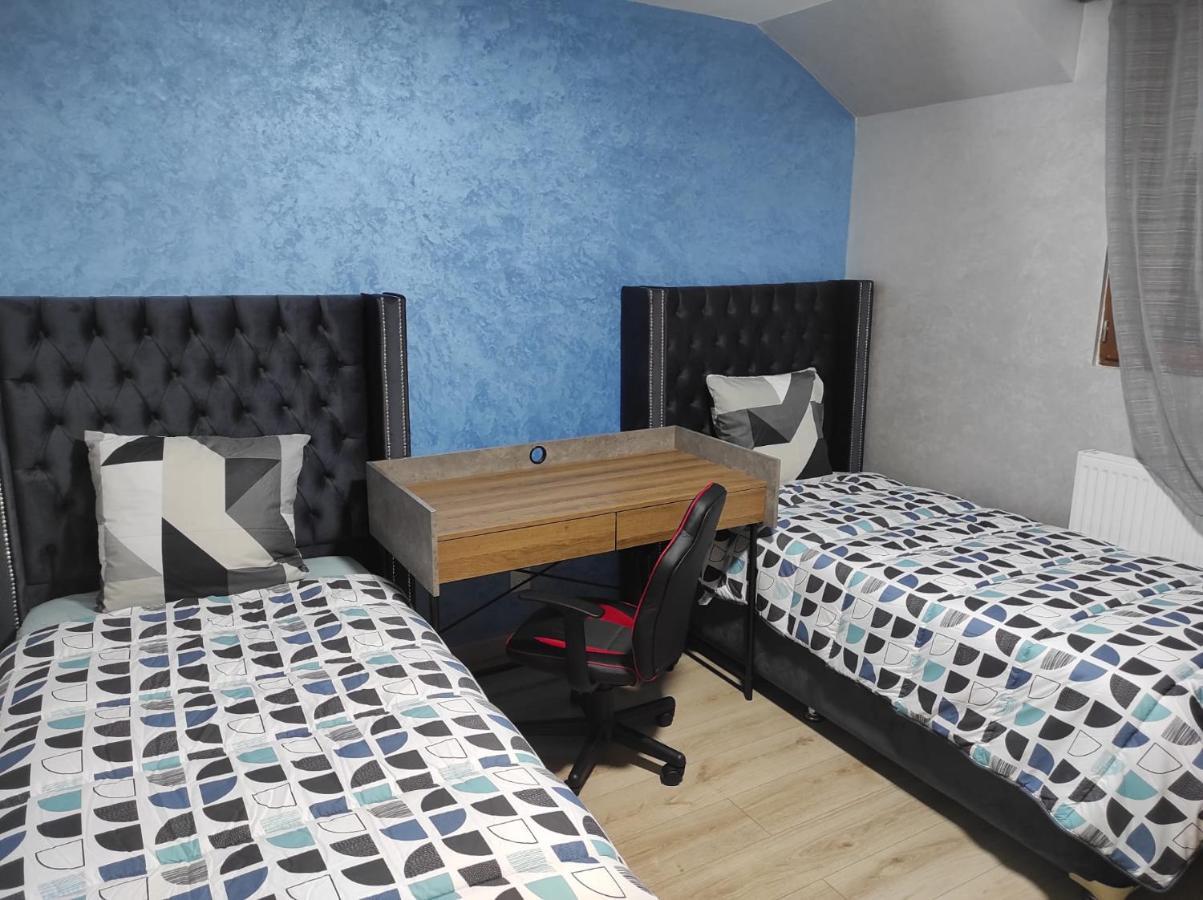 Maison Elegante Et Spacieuse Écouen Extérieur photo